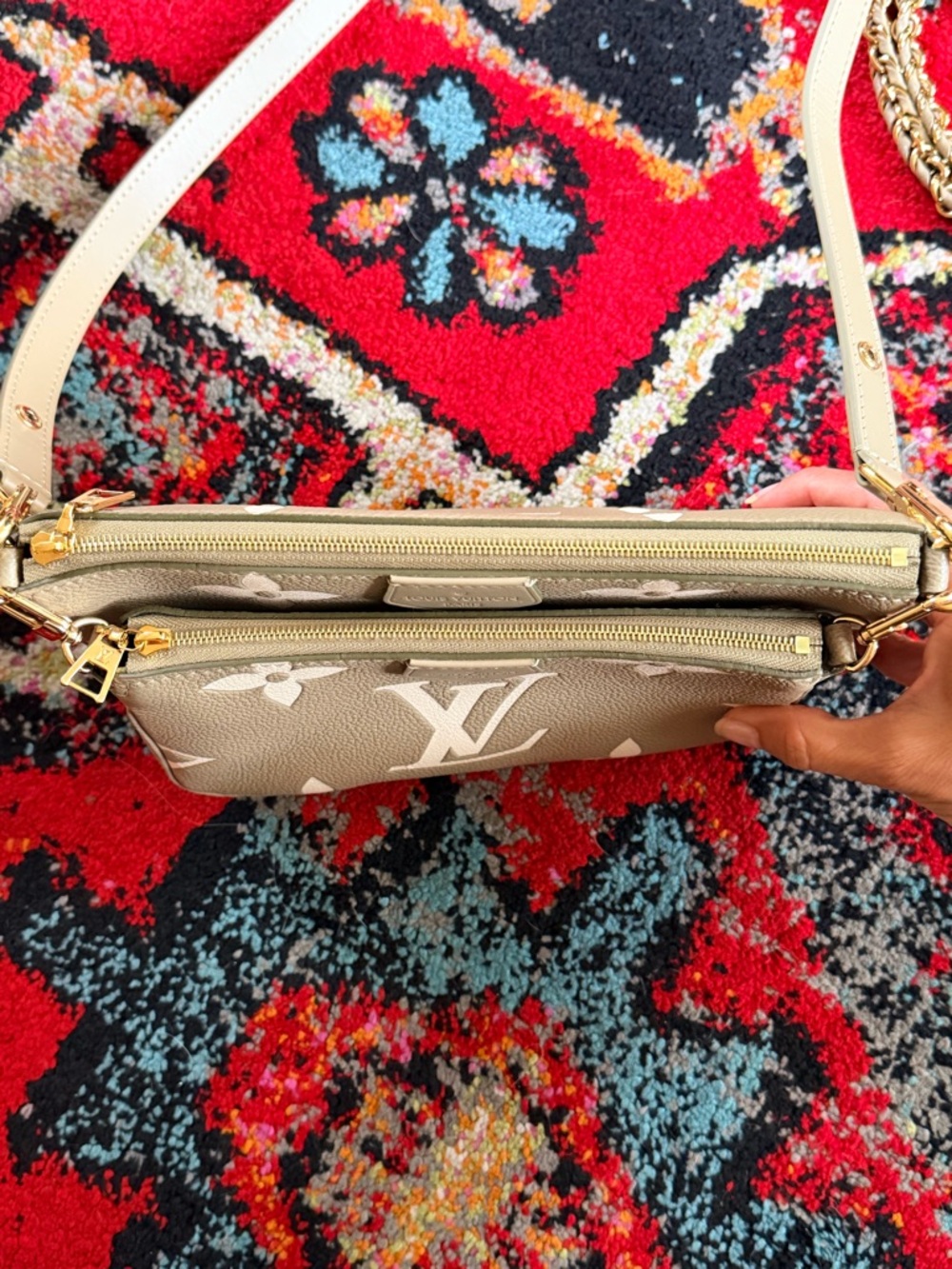 Louis Vuitton Multi Pochette in the color khaki(sage color) No longer available - Picture 8 of 12